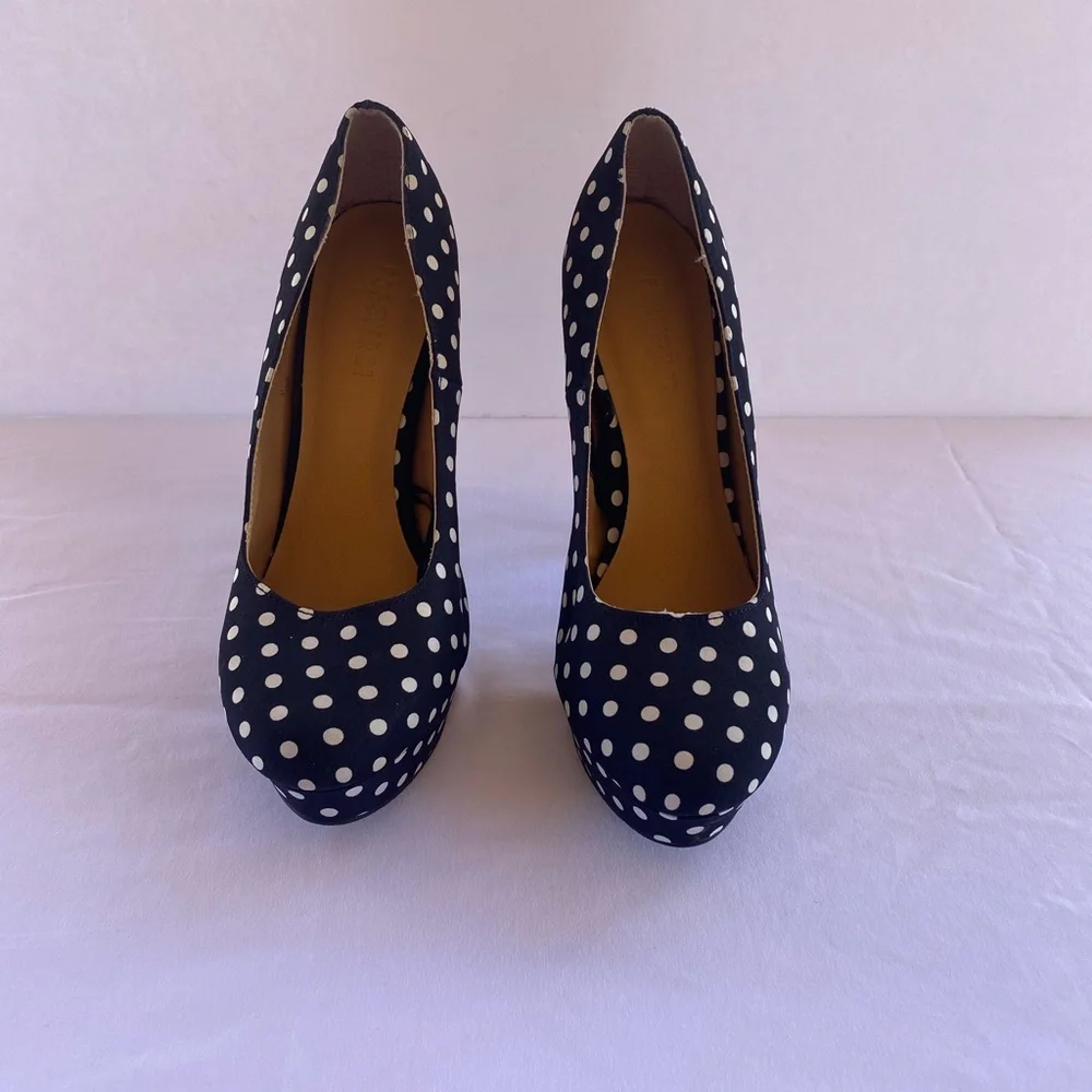 🛍️🛍️🛍️ Forever21 Black with White polka dots High Heels, sz 7.5, Used - Picture 3 of 16